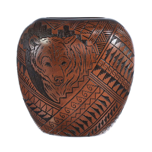 Bear Navajo Hand Crafted Pot By Artist Shyla Watchman JX125594